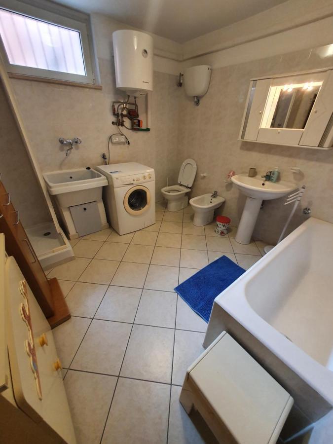 Apartamento Casa Dell'Ape Maia Térmoli Exterior foto
