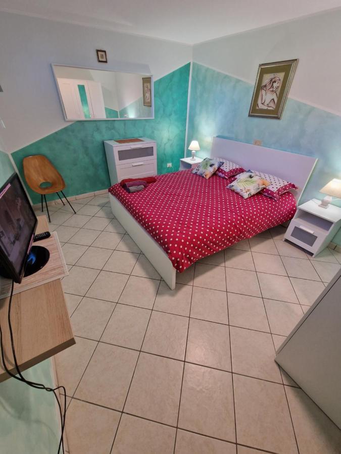 Apartamento Casa Dell'Ape Maia Térmoli Exterior foto